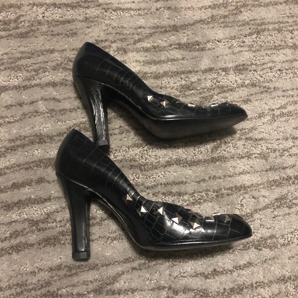 Gianni Versace Leather Studded Heels - Picture 5 of 8